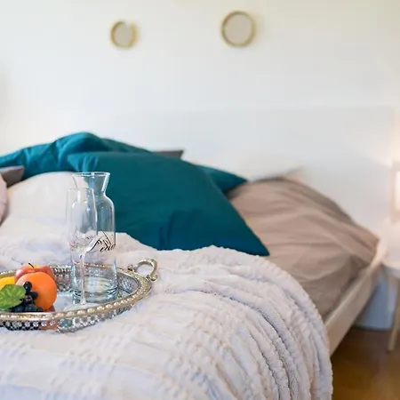 Апартаменты Og2 M 70M2 Grosse 2-Zimmer City Wohnung Naehe Salzburg Фрайлассинг