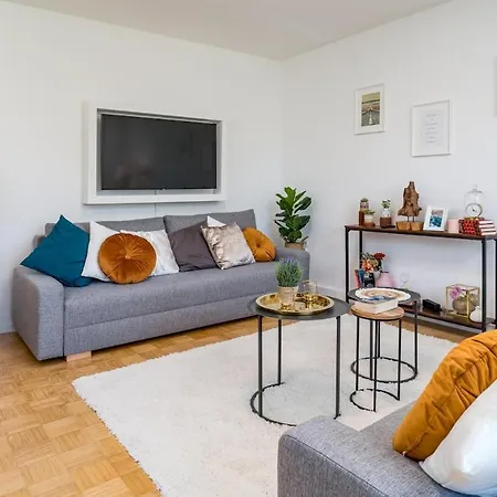 Og2 M 70M2 Grosse 2-Zimmer City Wohnung Naehe Salzburg * Фрайлассинг