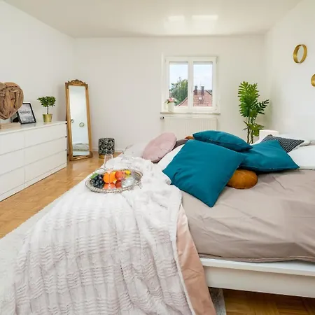 Апартаменты Og2 M 70M2 Grosse 2-Zimmer City Wohnung Naehe Salzburg *