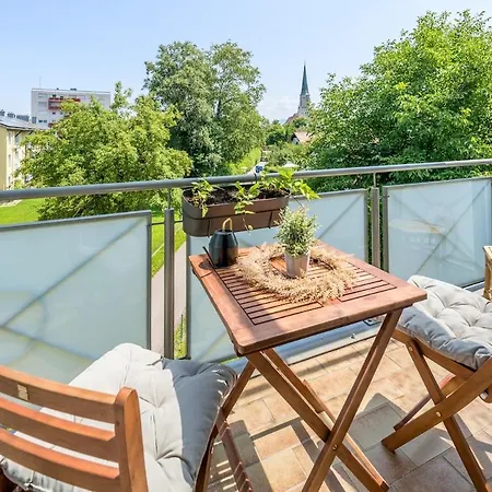 Апартаменты Og2 M 70M2 Grosse 2-Zimmer City Wohnung Naehe Salzburg Фрайлассинг