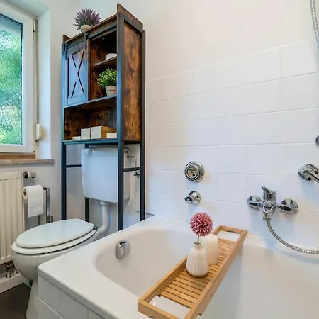 Og2 M 70M2 Grosse 2-Zimmer City Wohnung Naehe Salzburg Апартаменты Фрайлассинг
